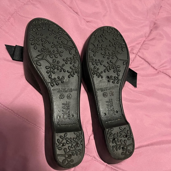 Twiggy Oka b slide sandals - Picture 3 of 5